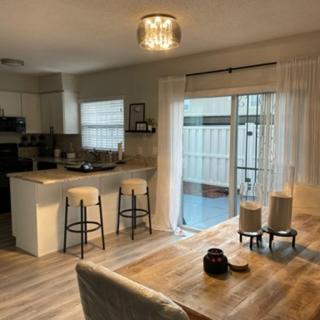 Modern Townhome Tampa Exterior photo